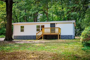 77 Rock Springs Lake Dr, Carrollton, GA 30116 - Photo 2