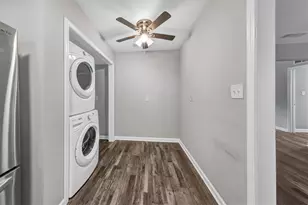 105 Adrian Pl NW, Atlanta, GA 30327 - Photo 14