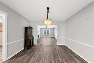 105 Adrian Pl NW, Atlanta, GA 30327 - Photo 10