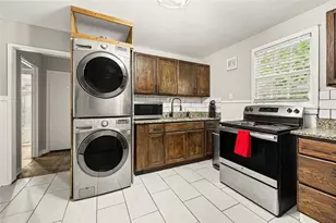1932 Oana St SW, Atlanta, GA 30310 - Photo 8