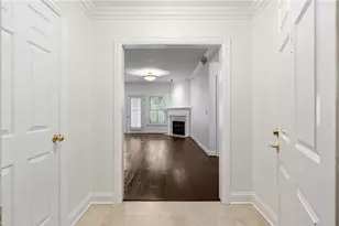 211 Colonial Homes Dr NW, Atlanta, GA 30309 - Photo 4