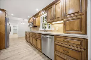 2399 Deer Ridge Dr, Stone Mountain, GA 30087 - Photo 10