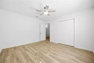 2399 Deer Ridge Dr, Stone Mountain, GA 30087 - Photo 32