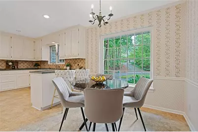 260 Burdette Road NW, Sandy Springs, GA 30327 - Photo 10