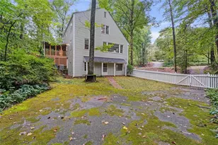 260 Burdette Rd NW, Sandy Springs, GA 30327 - Photo 4