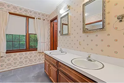 260 Burdette Road NW, Sandy Springs, GA 30327 - Photo 32