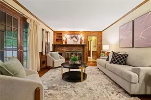 260 Burdette Rd NW, Sandy Springs, GA 30327 - Photo 14