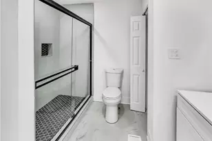 136 Victor Cir NW, Atlanta, GA 30314 - Photo 10