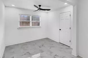 136 Victor Cir NW, Atlanta, GA 30314 - Photo 6