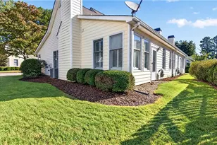 145 Victoria Way, Roswell, GA 30075 - Photo 2