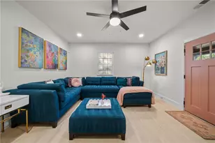 674 Jett St NW, Atlanta, GA 30318 - Photo 10