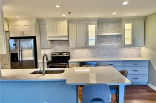 300 Johnson Ferry Rd, Sandy Springs, GA 30328 - Photo 8