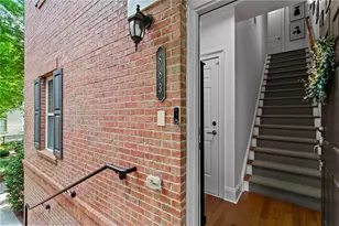 883 Perennial Dr, Sandy Springs, GA 30328 - Photo 4