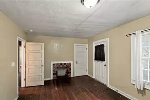 620 S Gordon Circle, Hapeville, GA 30354 - Photo 6