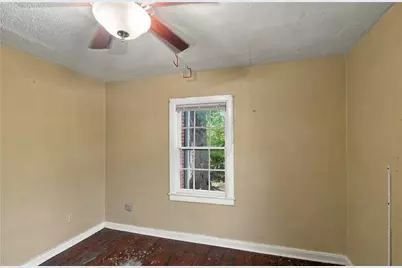 620 S Gordon Circle, Hapeville, GA 30354 - Photo 16