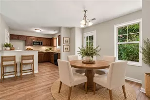 121 Cypress Ct, Canton, GA 30115 - Photo 2