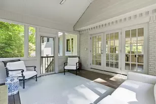 1350 Battleview Dr NW, Atlanta, GA 30327 - Photo 2