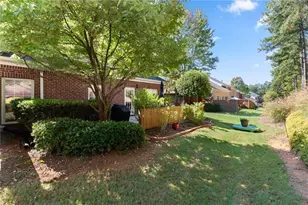 9000 Lexington Dr, Roswell, GA 30075 - Photo 46