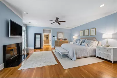 4659 Club Circle NE, Atlanta, GA 30319 - Photo 8