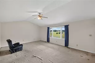 1701 Beeks Rd, Williamson, GA 30292 - Photo 10