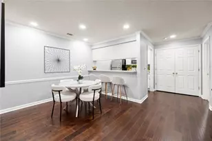 704 Barrington Hills Dr, Sandy Springs, GA 30350 - Photo 8
