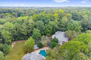 704 Barrington Hills Dr, Sandy Springs, GA 30350 - Photo 4