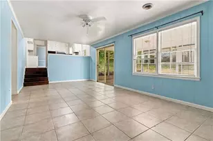 4258 Executive Dr, Stone Mountain, GA 30083 - Photo 10