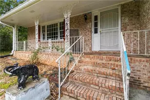 4258 Executive Dr, Stone Mountain, GA 30083 - Photo 4