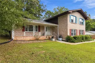 4258 Executive Dr, Stone Mountain, GA 30083 - Photo 2