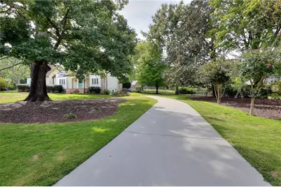 1321 Lakeshore Drive, Snellville, GA 30078 - Photo 4