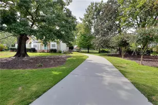 1321 Lakeshore Dr, Snellville, GA 30078 - Photo 4