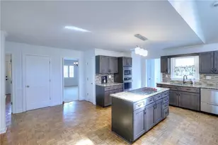 1321 Lakeshore Dr, Snellville, GA 30078 - Photo 14