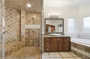 7611 Regency Cir, Sandy Springs, GA 30350 - Photo 44