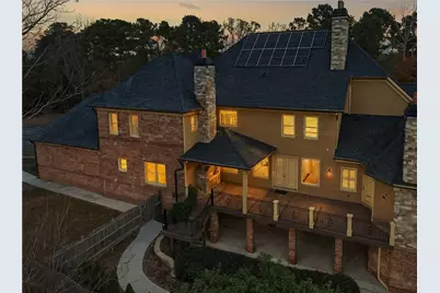 7611 Regency Circle, Sandy Springs, GA 30350 - Photo 8