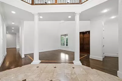 7611 Regency Circle, Sandy Springs, GA 30350 - Photo 16