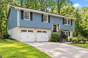 5902 Christopher Ln, Lithonia, GA 30058 - Photo 2