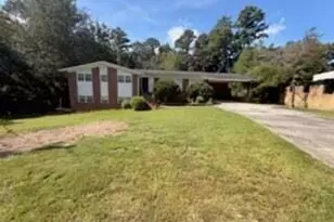 323 Forest Hill Dr, Warner Robins, GA 31088 - Photo 2
