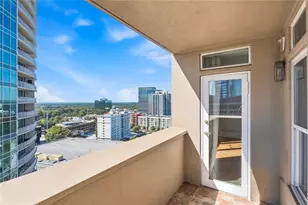 3334 Peachtree Rd NE, Atlanta, GA 30326 - Photo 4