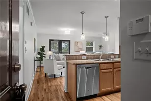 48 Peachtree Ave NE, Atlanta, GA 30305 - Photo 2
