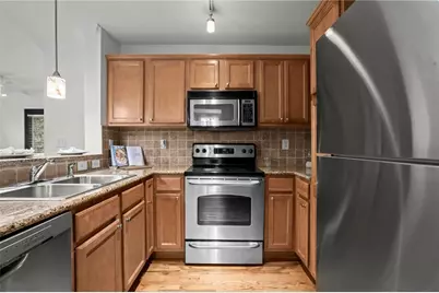 48 Peachtree Avenue NE #429, Atlanta, GA 30305 - Photo 12