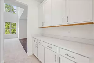 5957 Creek Indian Dr, Sugar Hill, GA 30518 - Photo 10