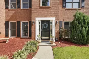 475 Leggett Dr, Lawrenceville, GA 30043 - Photo 2