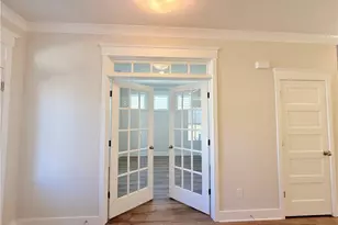 5523 Tullis Dr, Gainesville, GA 30507 - Photo 8