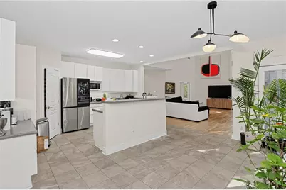 230 Skidaway Court, Johns Creek, GA 30022 - Photo 2