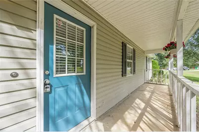 106 Kings Lane, Braselton, GA 30517 - Photo 2