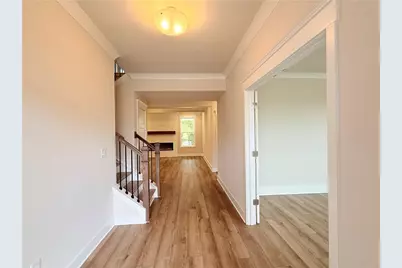5543 Tullis Drive, Gainesville, GA 30507 - Photo 4
