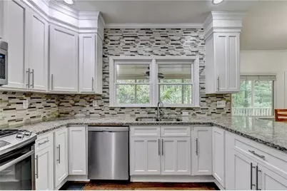 4410 Landover Way, Suwanee, GA 30024 - Photo 14