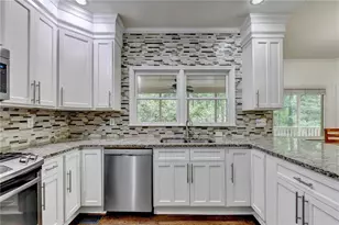 4410 Landover Way, Suwanee, GA 30024 - Photo 14