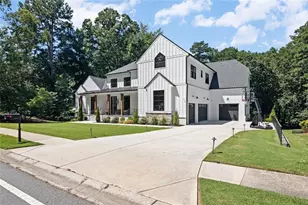 575 Indian Hills Pkwy NE, Marietta, GA 30068 - Photo 8
