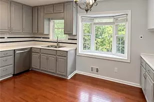 4769 Dunover Cir, Doraville, GA 30360 - Photo 8